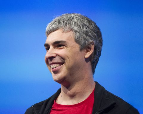 لری پیج : شما می توانید بدون پوشیدن کت و شلوار جدی باشید